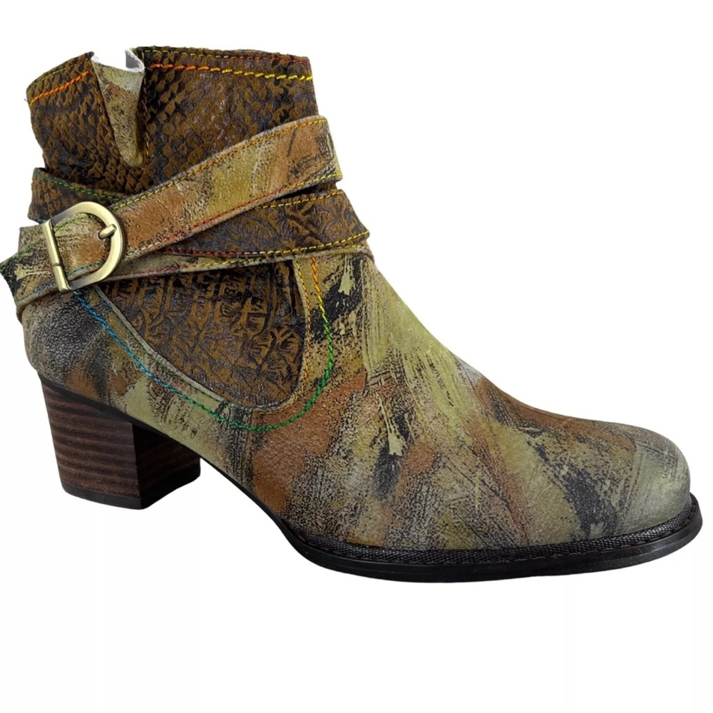L’Artiste Hand Painted Leather Ankle Boots Size 6.5